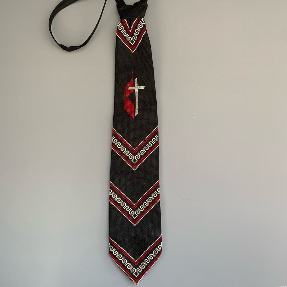 Inked Shop Cross Gothic Punk Rave Zipper Tie Red Black Geo Embroidered Rare